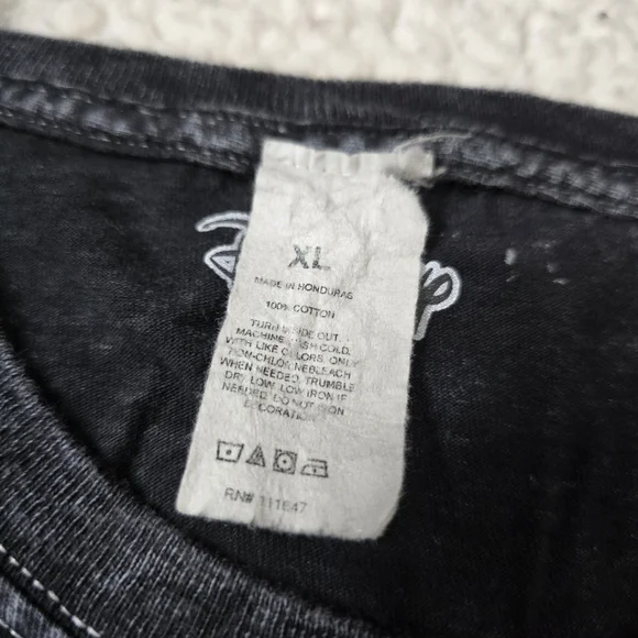 Disney Princess Graphic Acid Wash Cropped T-Shirt Size XL - Picture 3 of 9